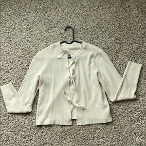 Elegant Cream Sweater with Ribbon Detail